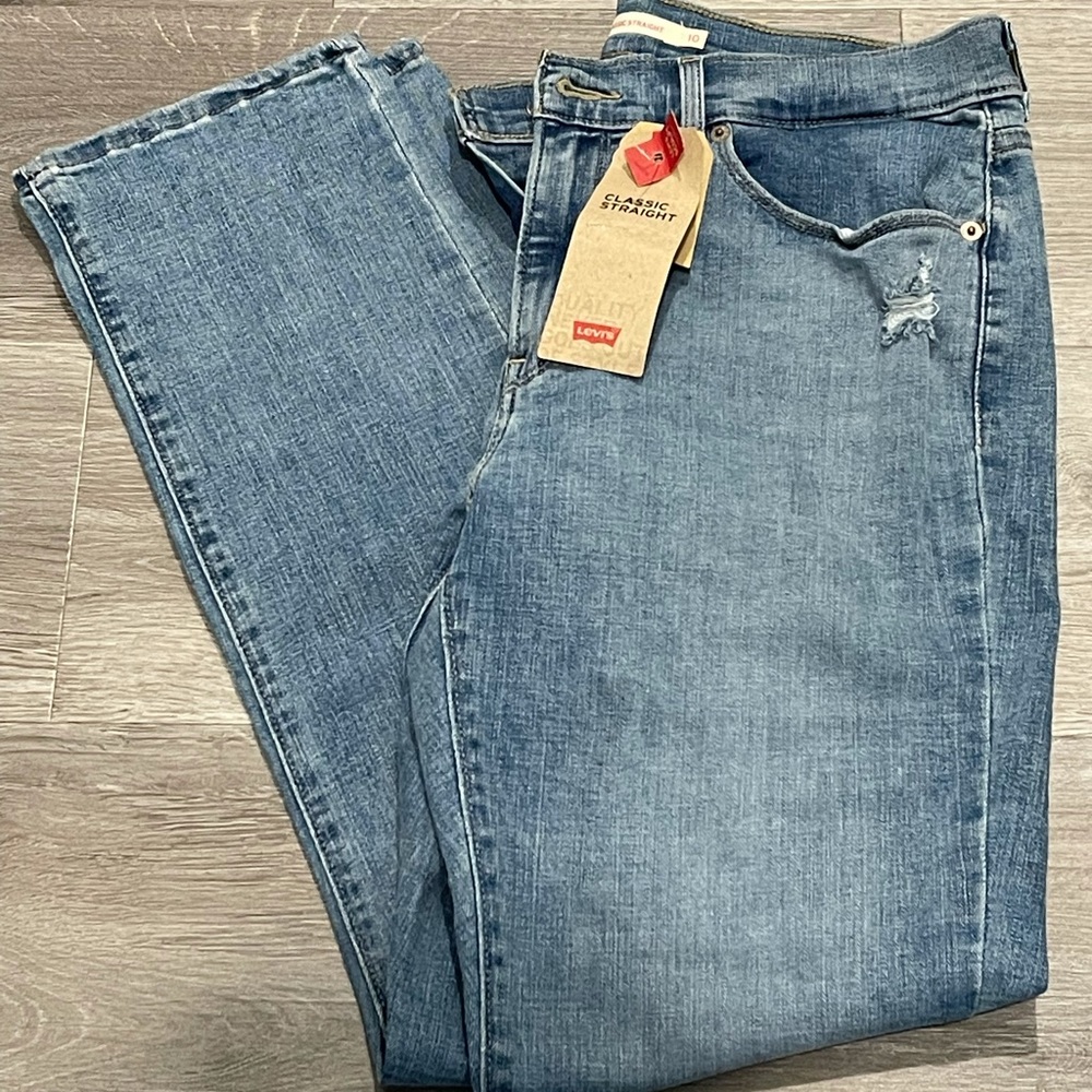 NWT Levi’s Classic Straight Pant